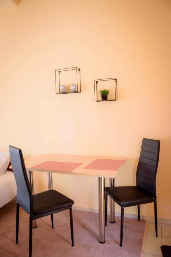 Home Patras Exterior foto