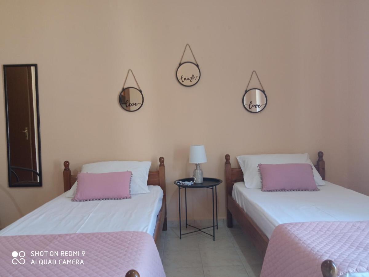 Home Patras Exterior foto