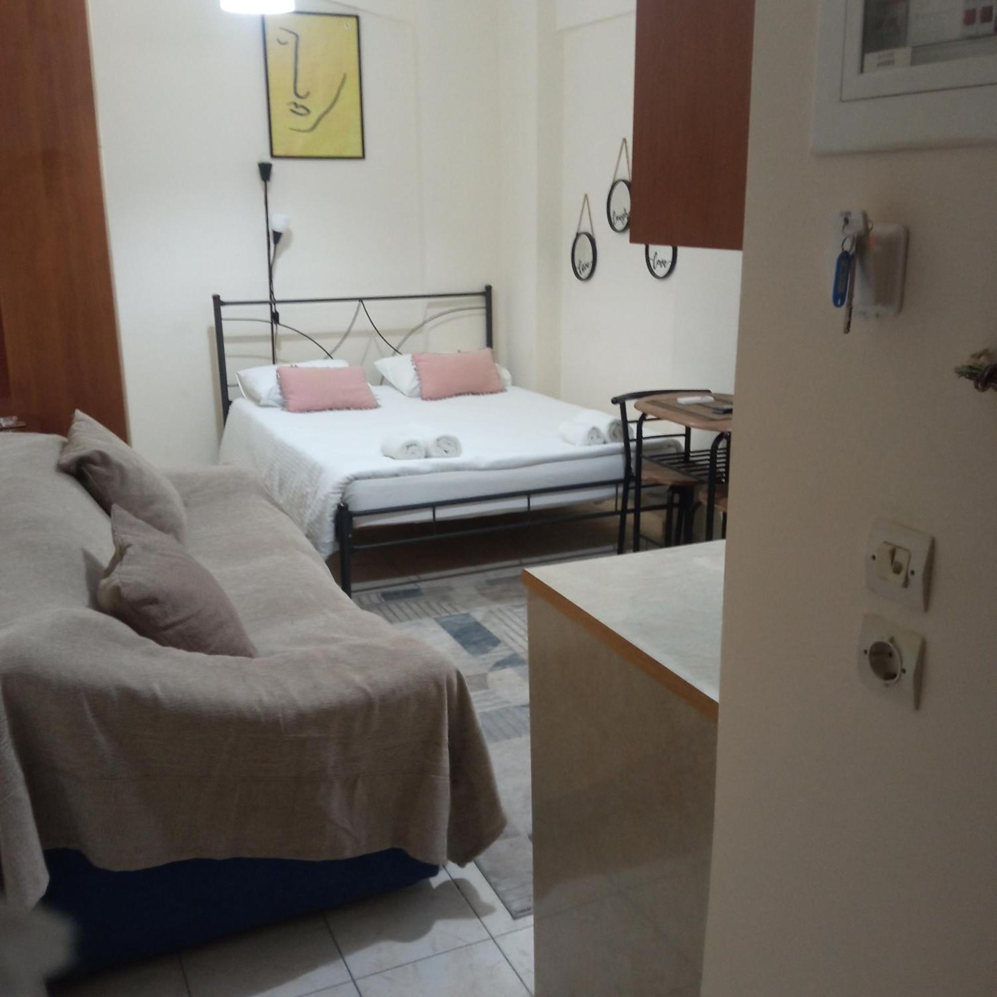 Home Patras Exterior foto